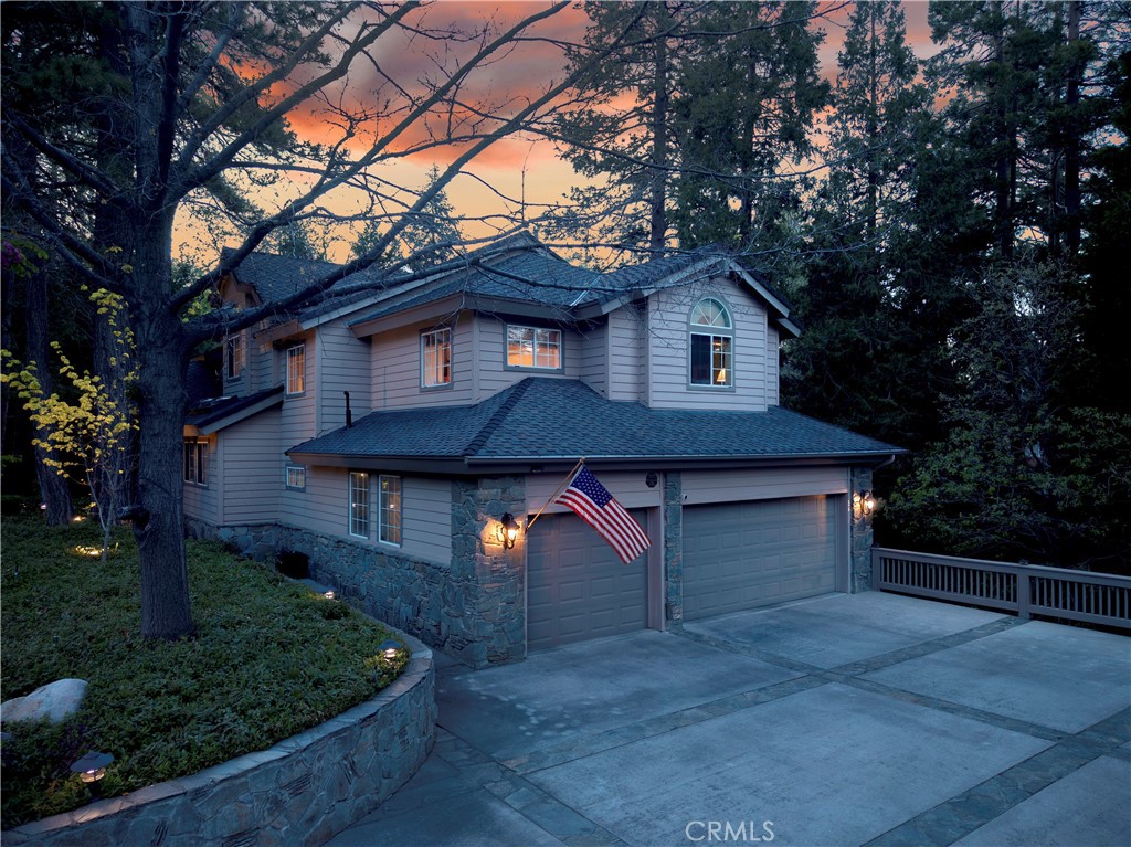 355 Cedar Ridge Drive Lake Arrowhead, CA 92352 - Photo 2 of 64 Street level driveway direct to 3-car garage.
