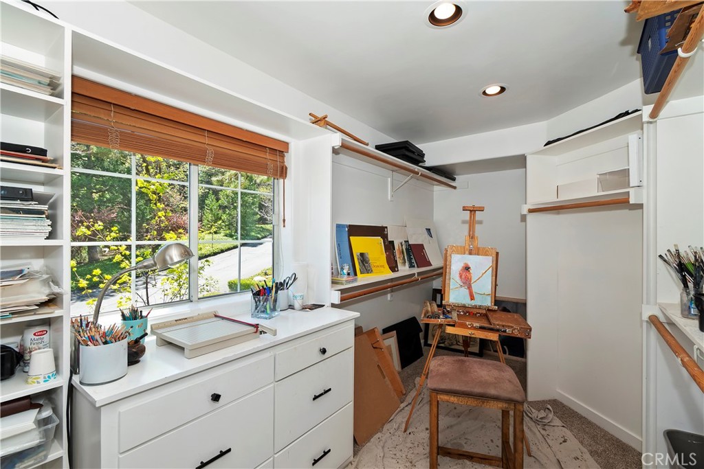 355 Cedar Ridge Drive Lake Arrowhead, CA 92352 - Photo 31 of 64 Guest closet converted to art studio...check out the lighting!!!
