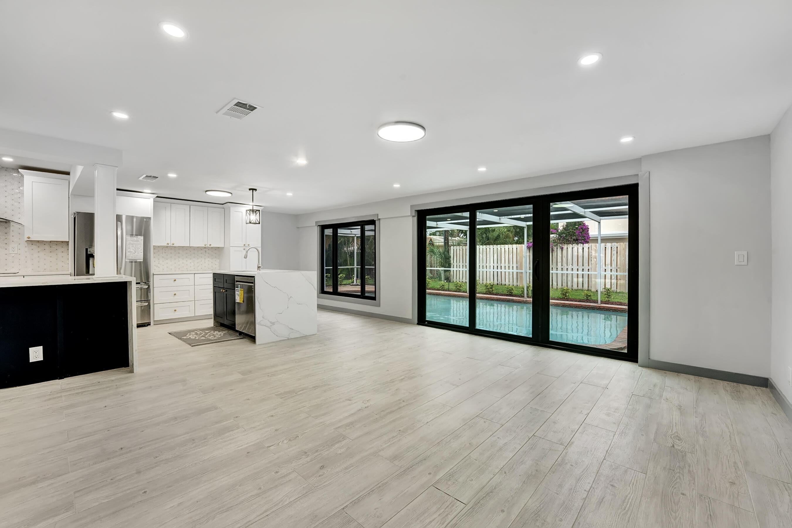 806 Southwest 2nd Street Boca Raton, FL 33486 - Photo 7 of 35 DSC05936