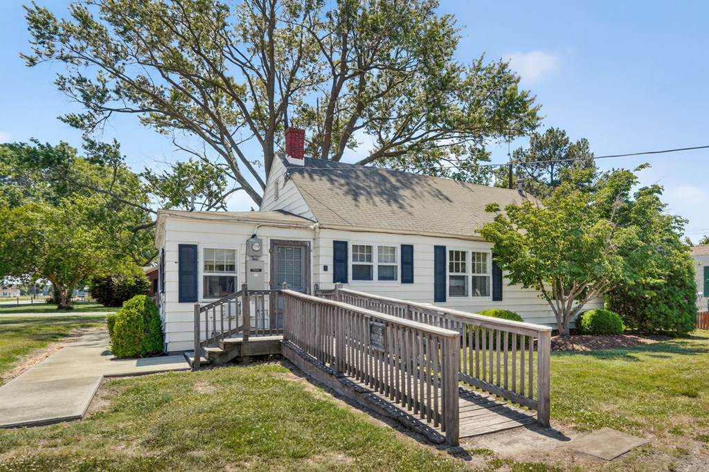 19080 Greenbush Road Parksley, VA 23421 - Photo 3 of 30