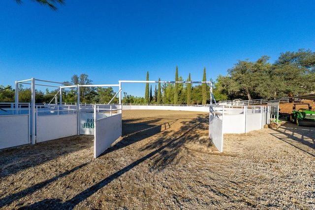 $1,299,000 | 1356 South Grade Road, Alpine, CA 91901