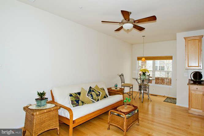10207 Brighton Ridge Way, Unit 90 Columbia, MD 21044 - Photo 21 of 30 FAMILY ROOM