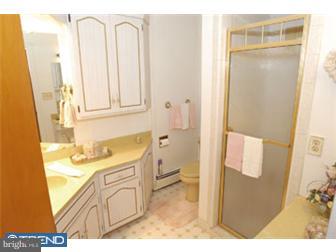 225 West Knowlton Road Aston, PA 19014 - Photo 6 of 12 Bathroom