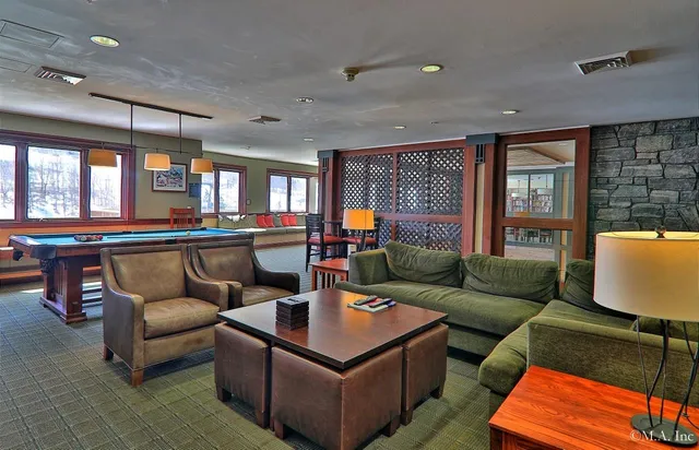 $145,000 | 228 East Mountain Road, Unit L GRAND HOTEL 149/151IV (WITHERS), Killington, VT 05751