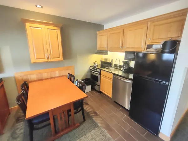 $145,000 | 228 East Mountain Road, Unit L GRAND HOTEL 149/151IV (WITHERS), Killington, VT 05751