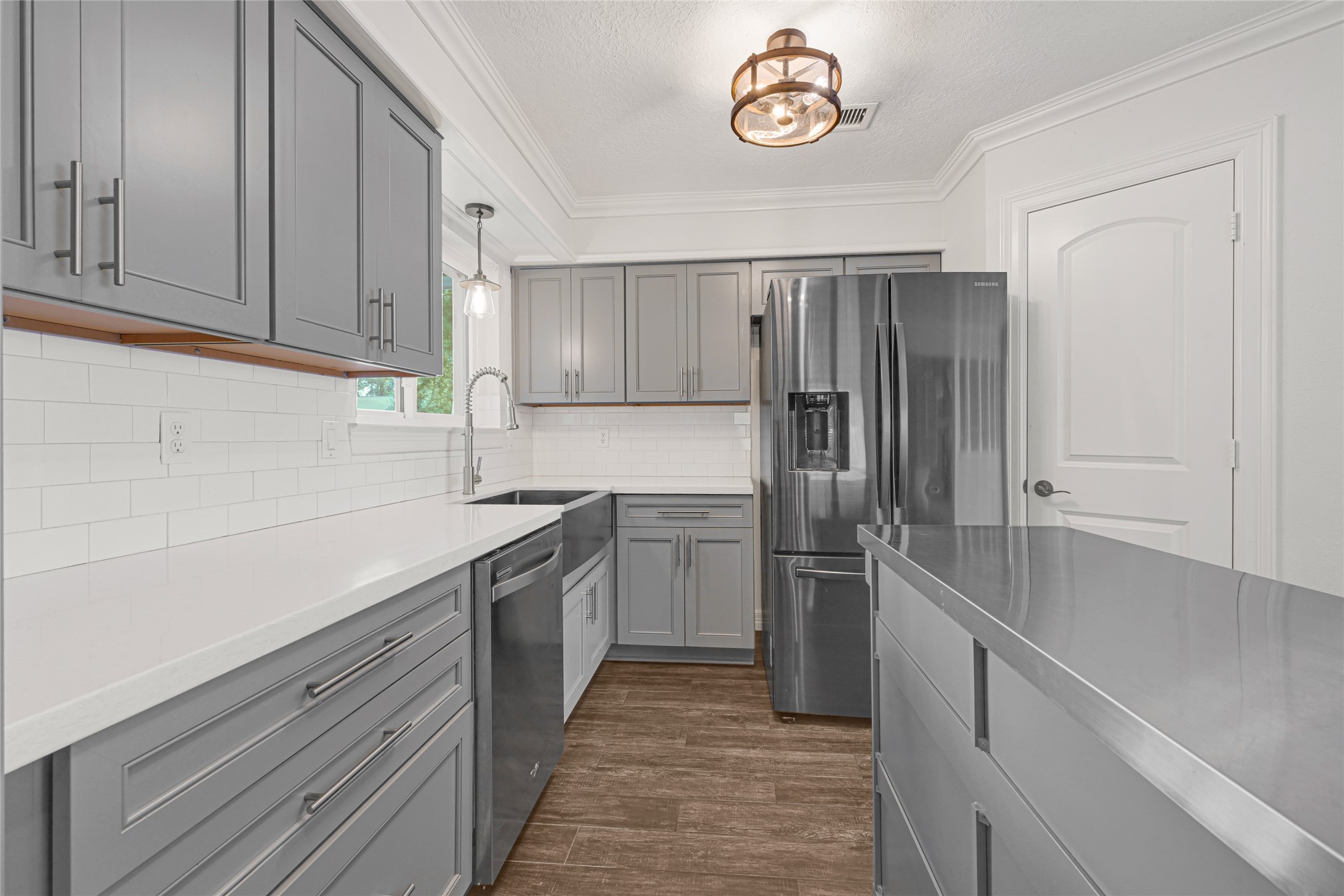 9611 Pinehurst Street Baytown, TX 77521 - Photo 16 of 37