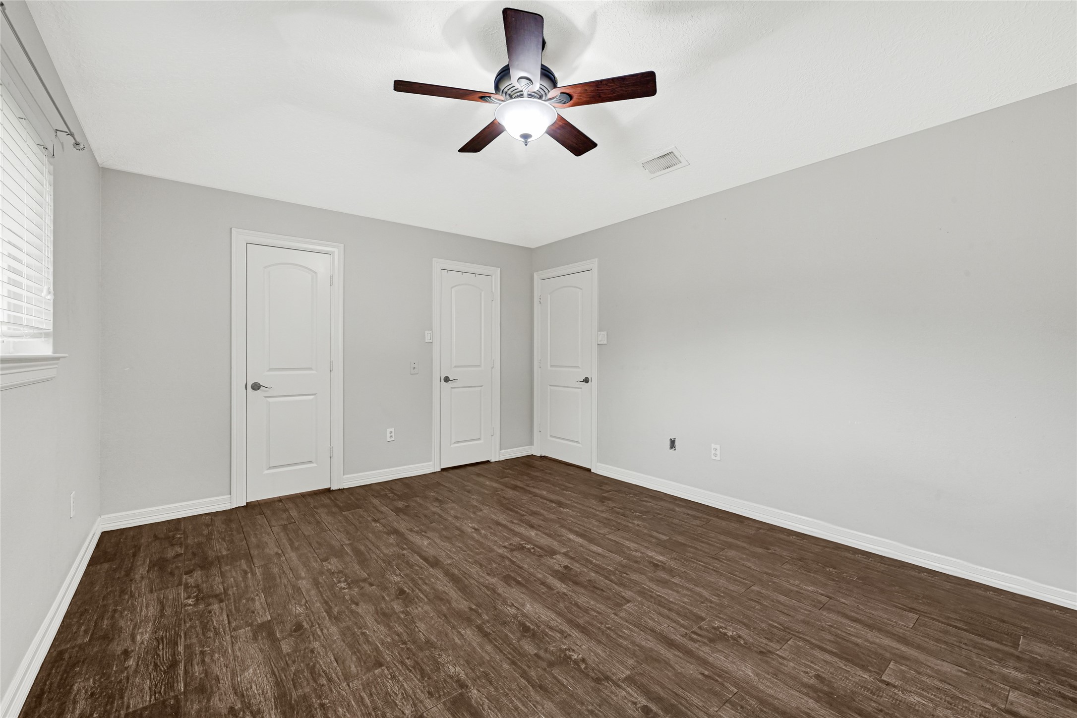 9611 Pinehurst Street Baytown, TX 77521 - Photo 19 of 37
