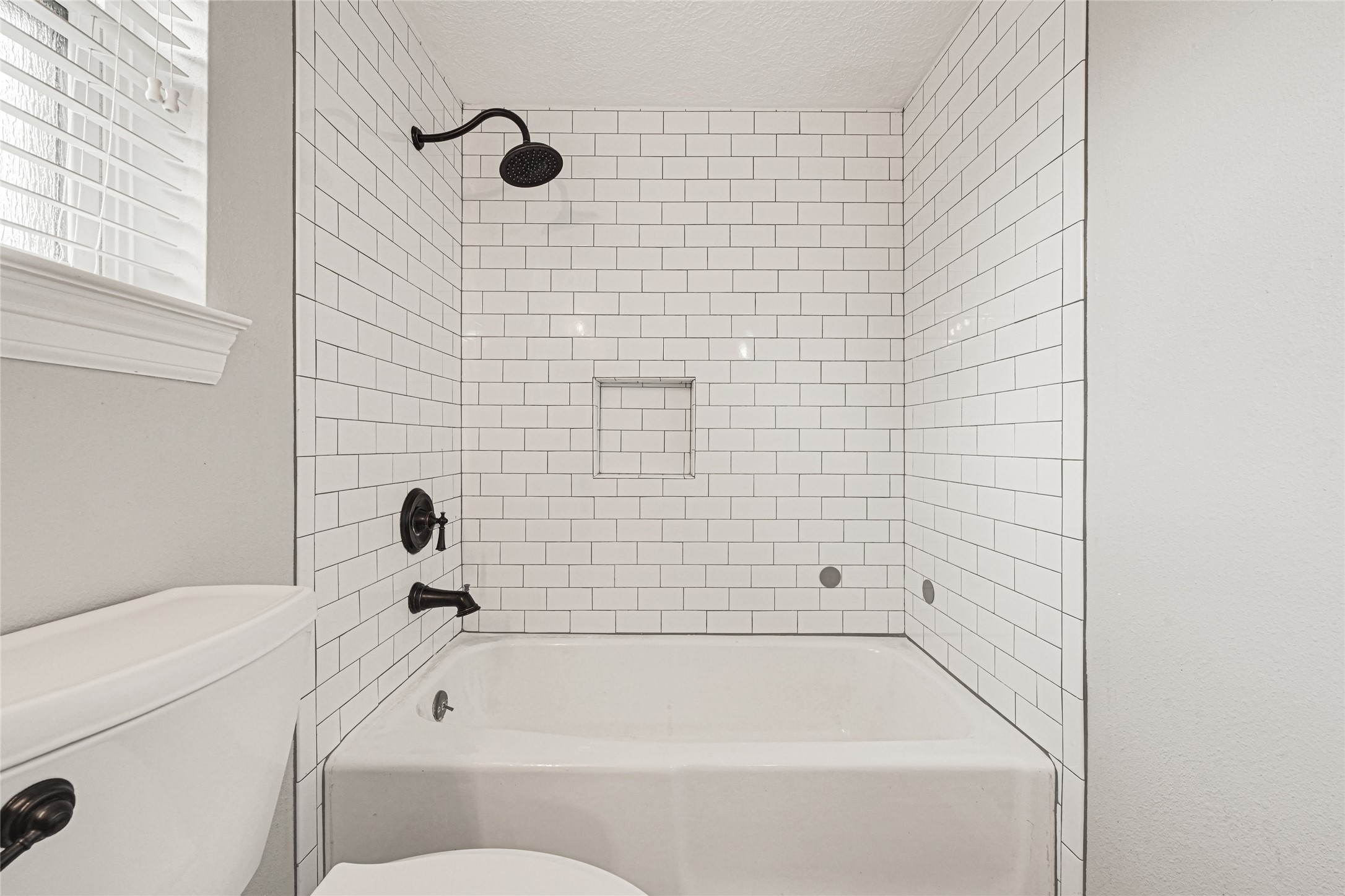 9611 Pinehurst Street Baytown, TX 77521 - Photo 21 of 37