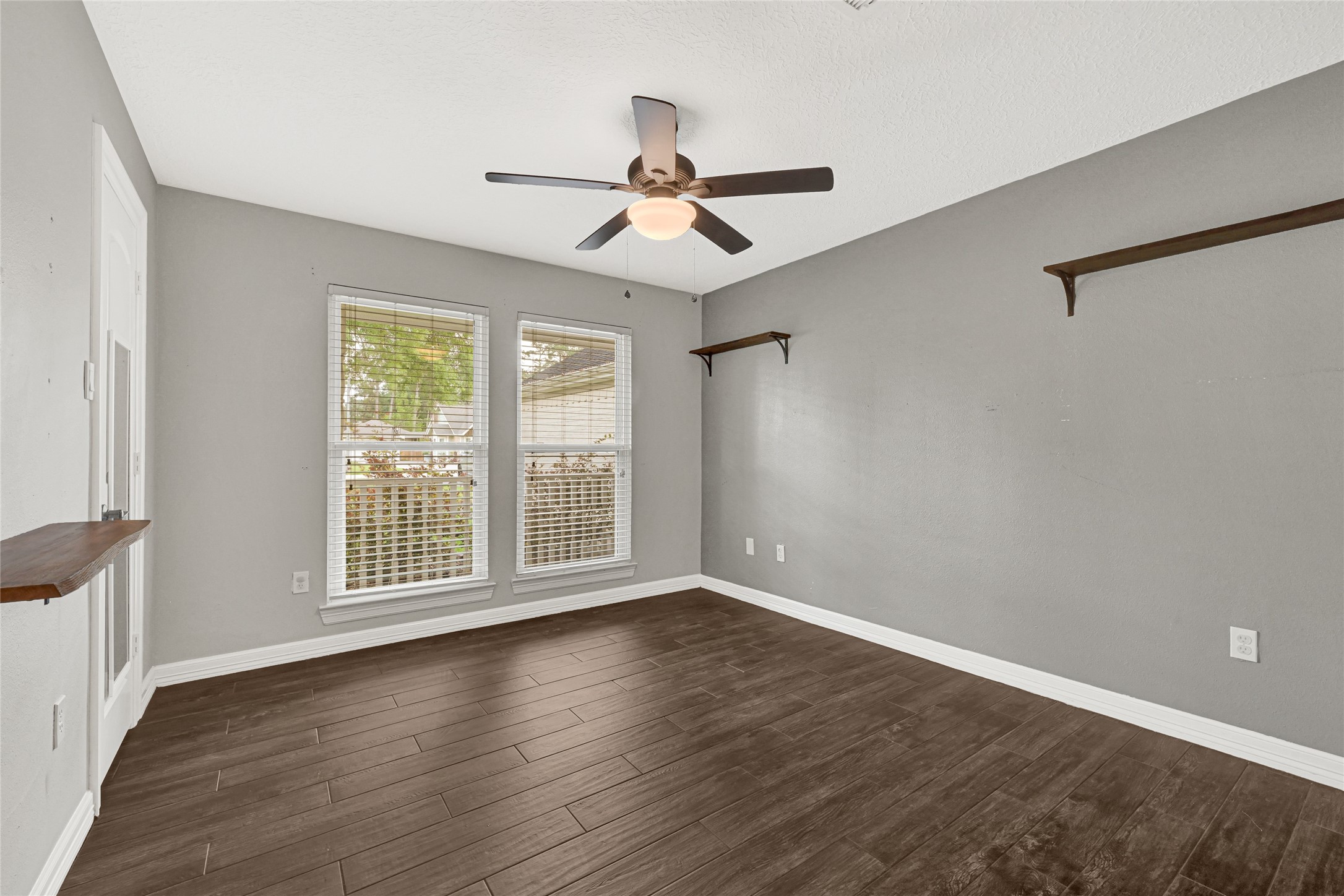 9611 Pinehurst Street Baytown, TX 77521 - Photo 23 of 37