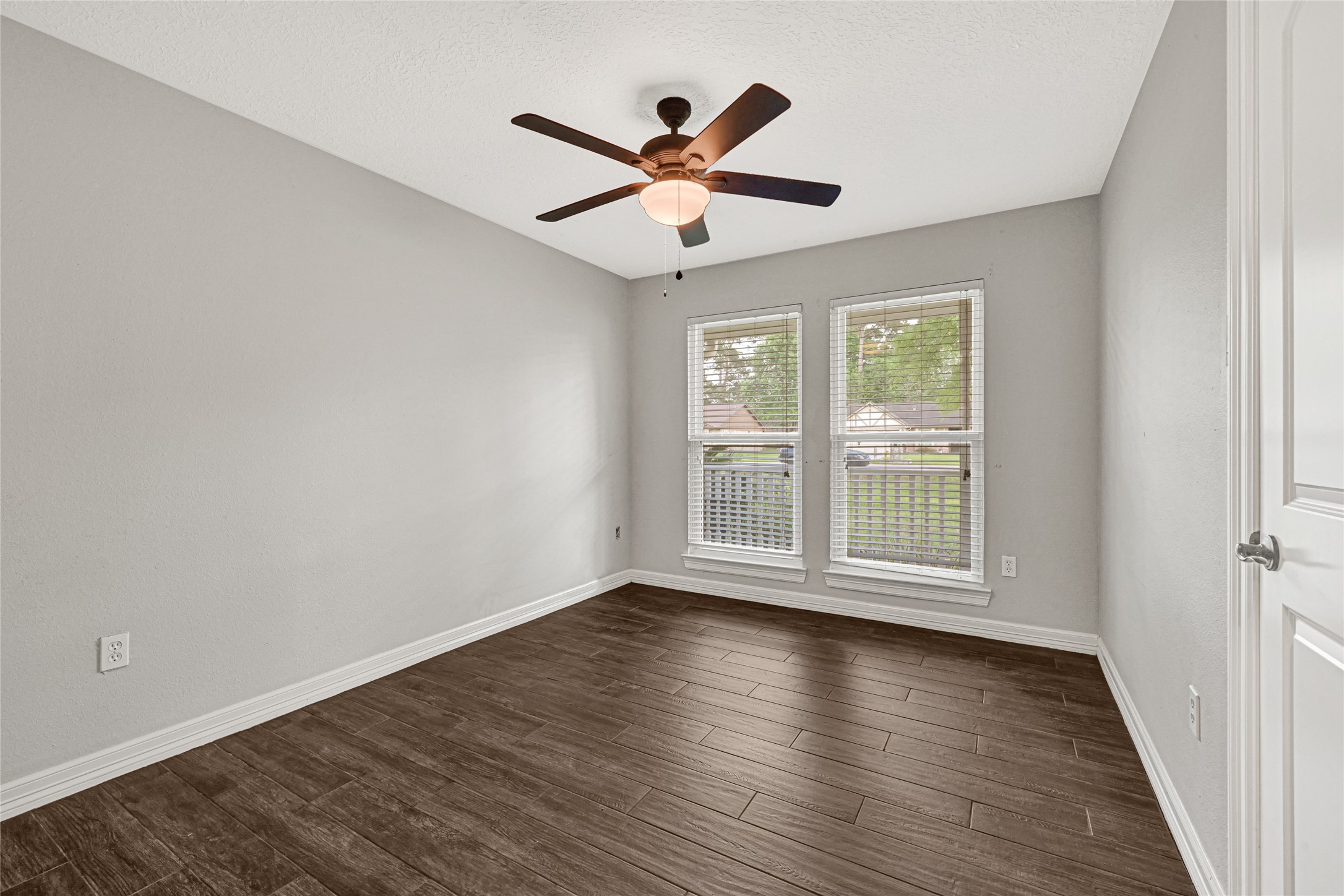 9611 Pinehurst Street Baytown, TX 77521 - Photo 25 of 37