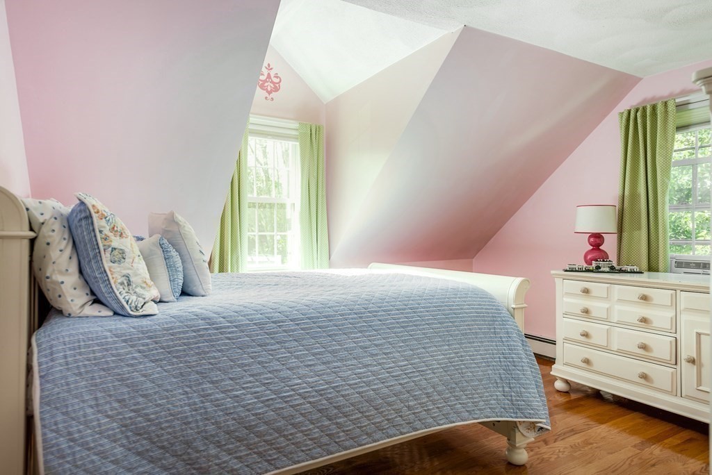 99 Topsfield Road Ipswich, MA 01938 - Photo 14 of 25