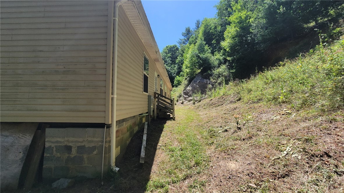 737 Lower Crab Orchard Road Banner Elk, NC 28604 - Photo 11 of 14