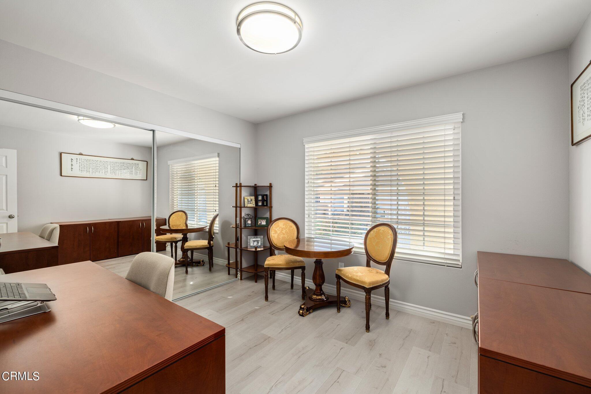 9356 Skyview Terrace Tujunga, CA 91042 - Photo 26 of 39 a living room with furniture and a window