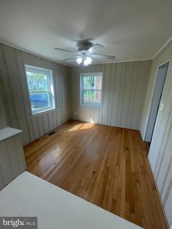 $3,000 | 3313 6th Street South, Arlington, VA 22204