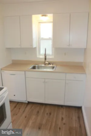 $3,000 | 3313 6th Street South, Arlington, VA 22204