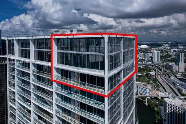 $55,000 | 465 Brickell Avenue, Unit 5701, Miami, FL 33131