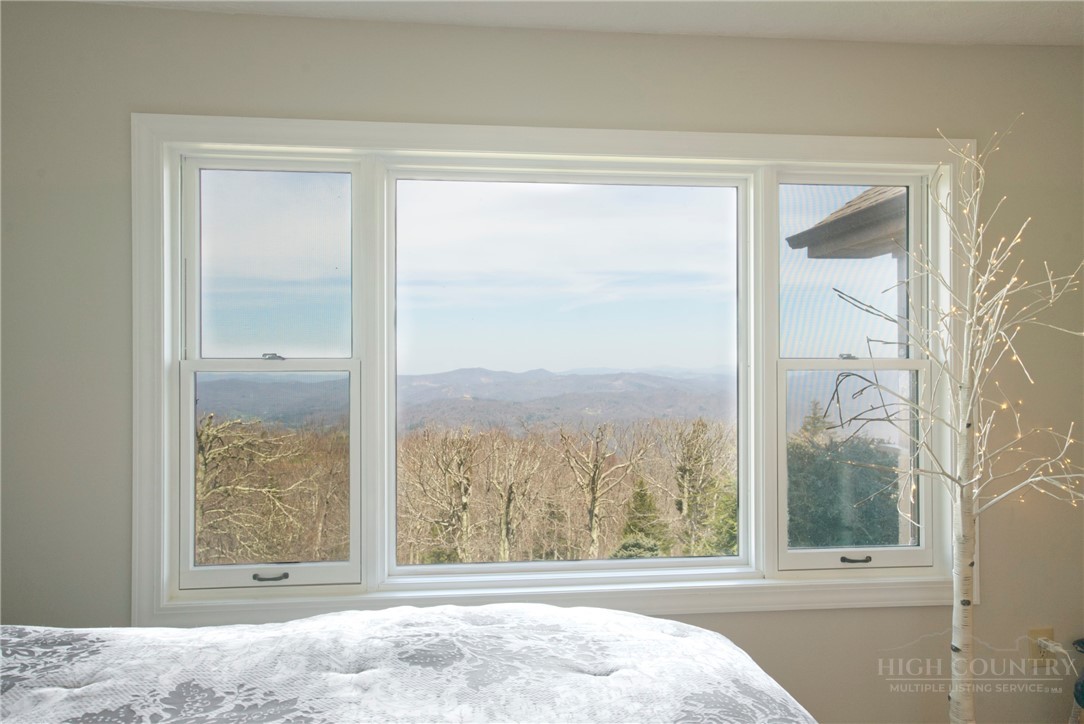 230 Twin Ponds Road Banner Elk, NC 28604 - Photo 14 of 48