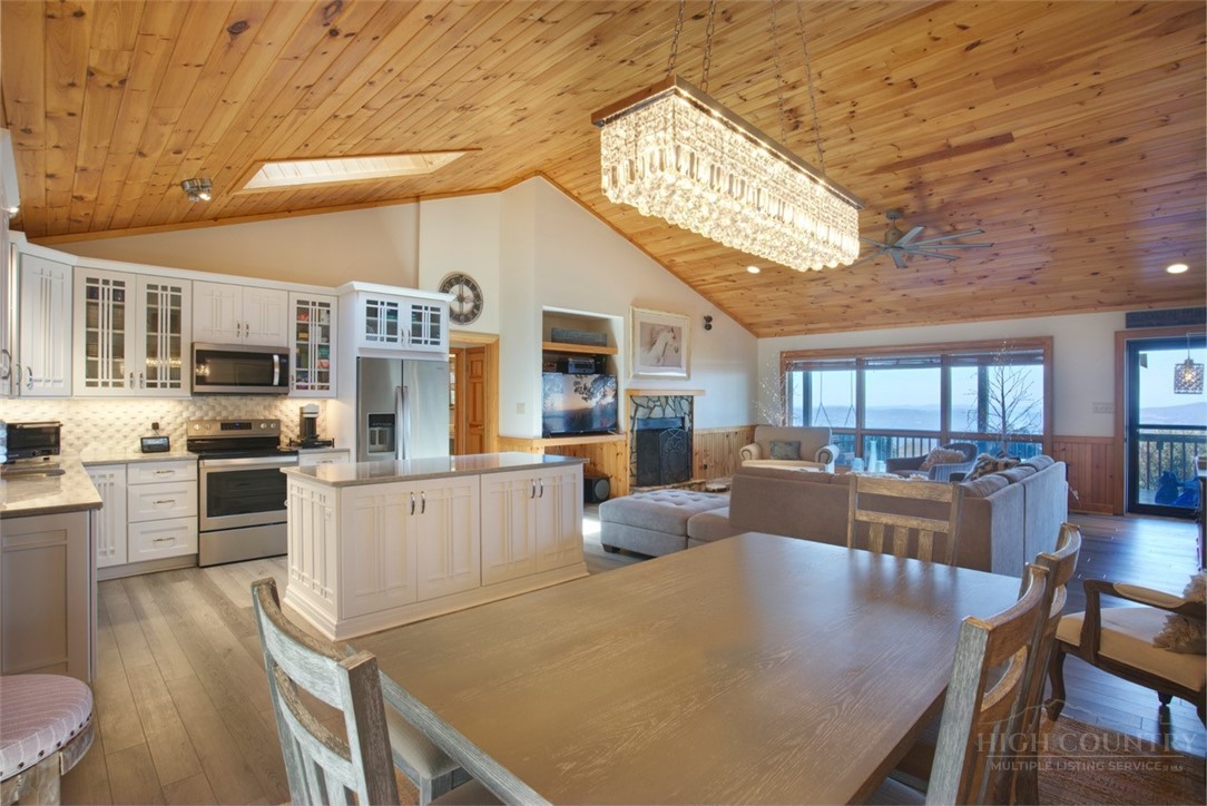 230 Twin Ponds Road Banner Elk, NC 28604 - Photo 20 of 48