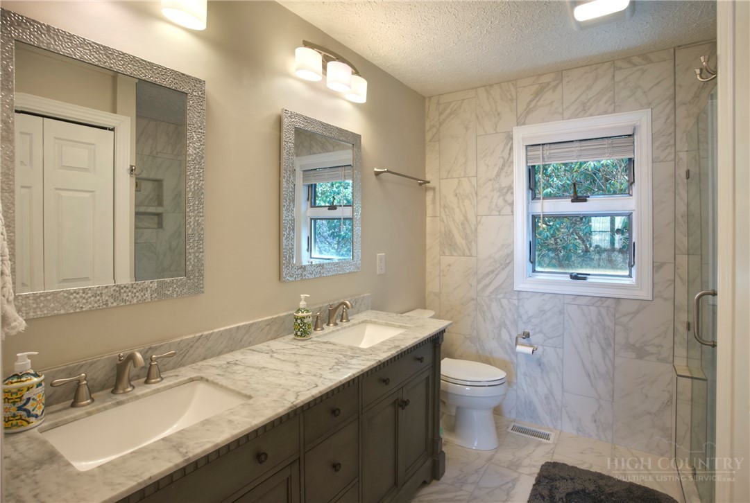 230 Twin Ponds Road Banner Elk, NC 28604 - Photo 9 of 48