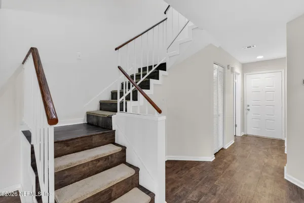 $2,000 | 7701 Baymeadows Circle West, Unit 1052, Jacksonville, FL 32256