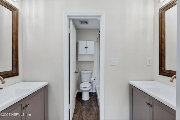 $2,000 | 7701 Baymeadows Circle West, Unit 1052, Jacksonville, FL 32256