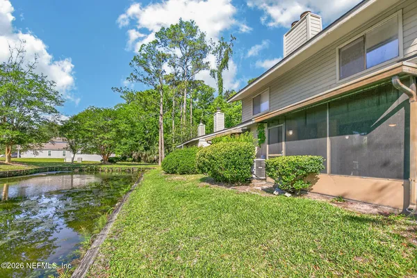 $2,000 | 7701 Baymeadows Circle West, Unit 1052, Jacksonville, FL 32256