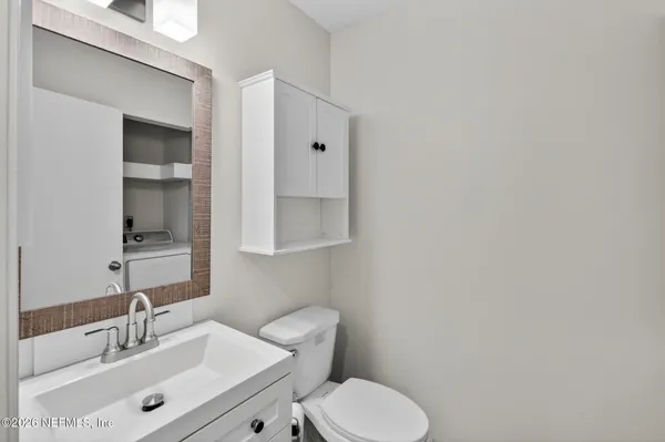 $2,000 | 7701 Baymeadows Circle West, Unit 1052, Jacksonville, FL 32256