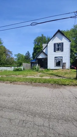 $40,700 | 146 Nickle Plate Avenue, Conneaut, OH 44030