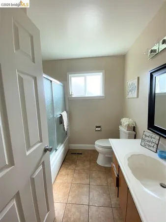 $3,700 | 235 Donegal Way, Martinez, CA 94553