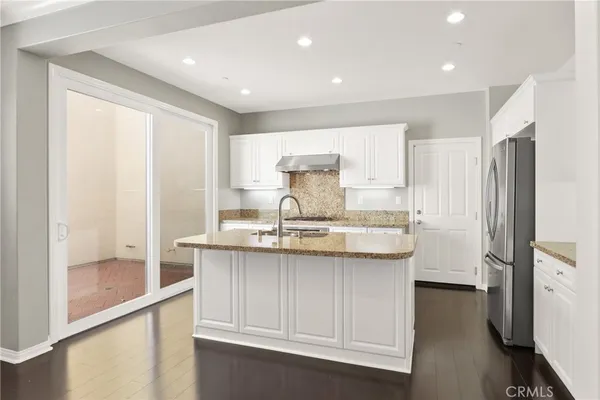$4,400 | 34 Talisman, Irvine, CA 92620