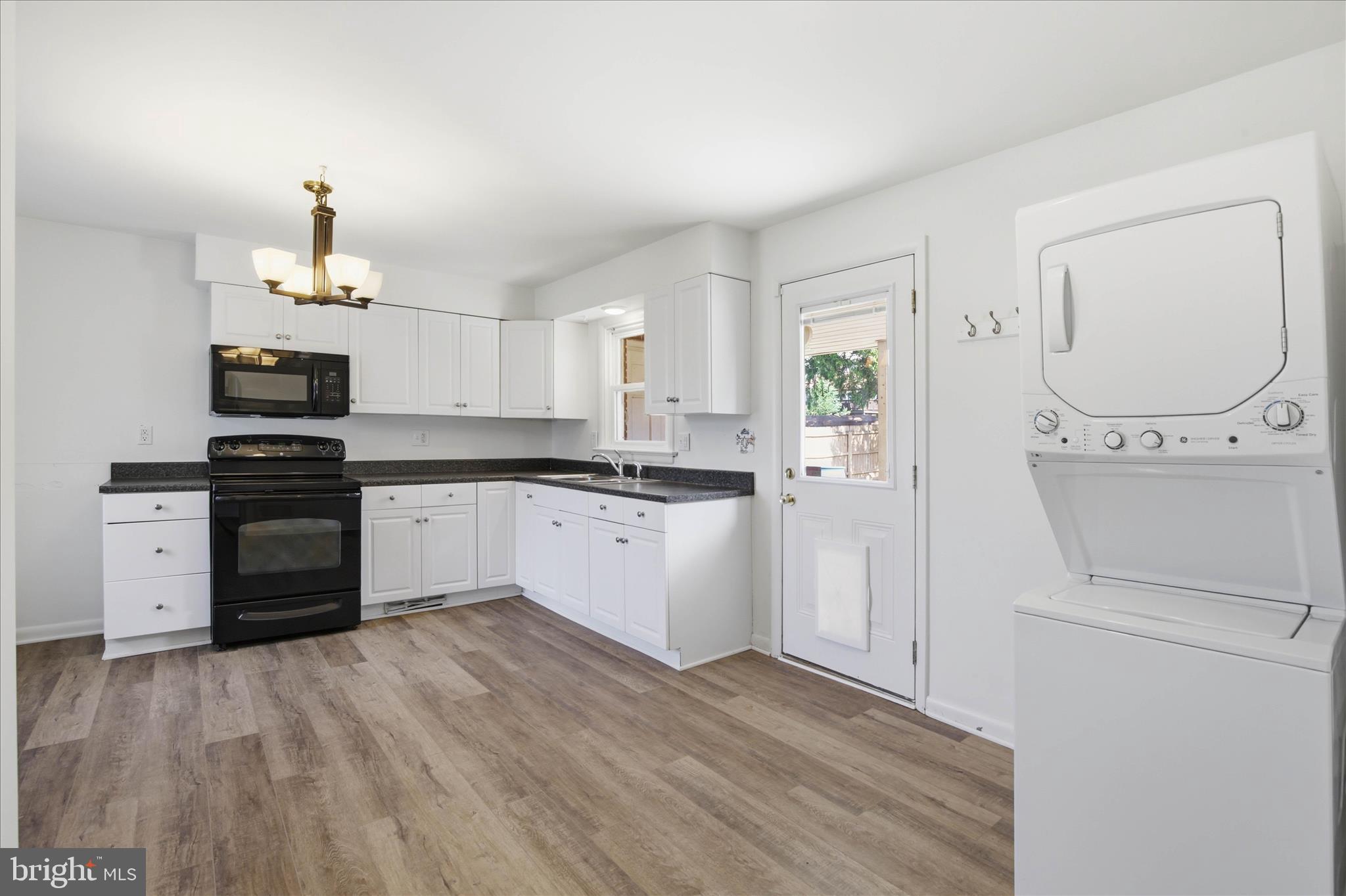 319 Dahlia Road Lancaster, PA 17602 - Photo 10 of 21