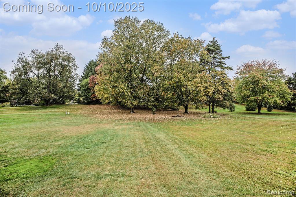 2933 Bullard Road Hartland, MI 48353 - Photo 6 of 31 Gallery Image 6