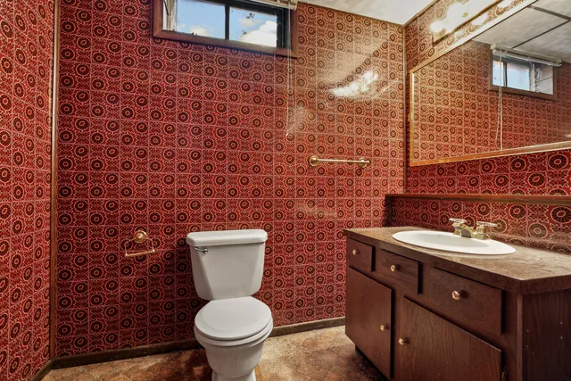 $229,900 | 1641 Avon Street, La Crosse, WI 54603