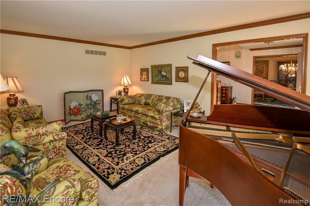 1284 Pebble Pointe Drive Rochester, MI 48307 - Photo 13 of 85