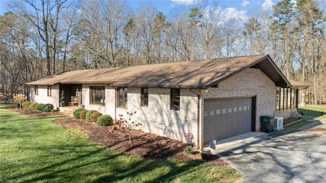 $834,900 | 6955 Harlow Drive, High Point, NC 27263