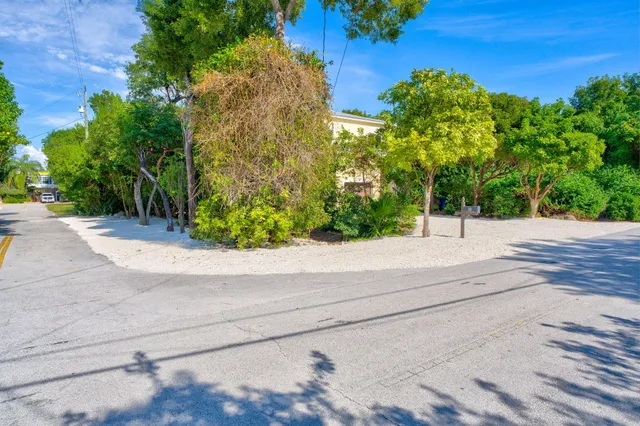$899,000 | 30 Seagate Boulevard, Key Largo, FL 33037