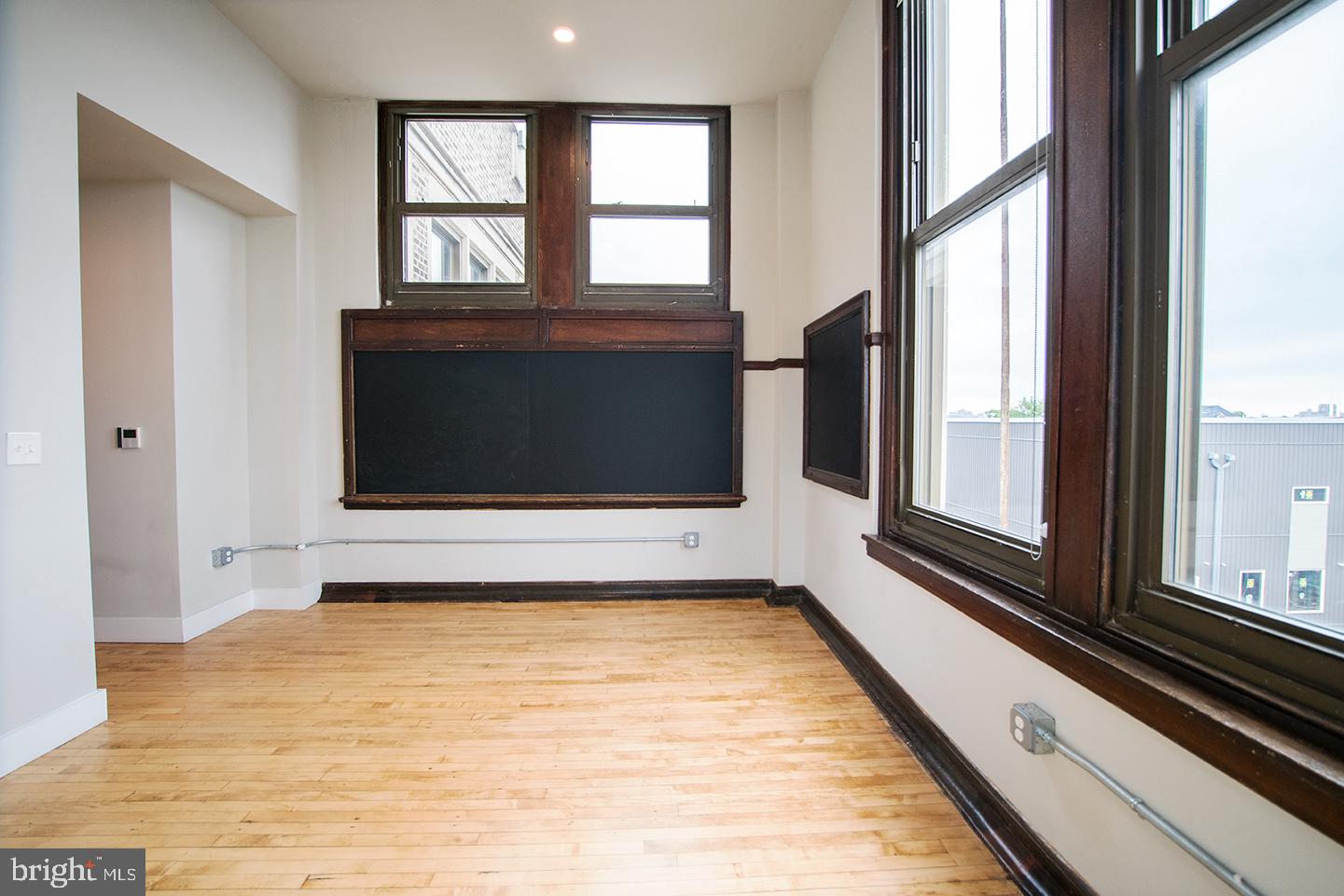 1300 South 19th Street, Unit 101 Philadelphia, PA 19146 - Photo 2 of 17