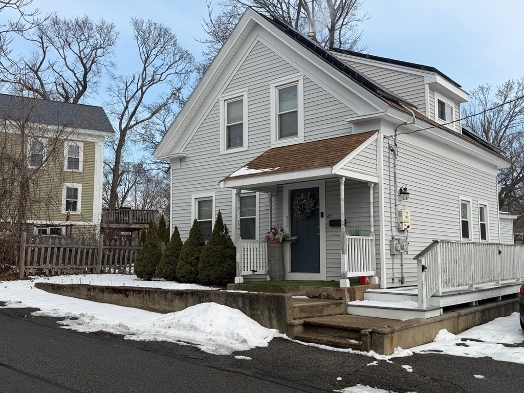 40 Chestnut Street Milford, MA 01757 - Photo 1 of 19 a front view of house with street