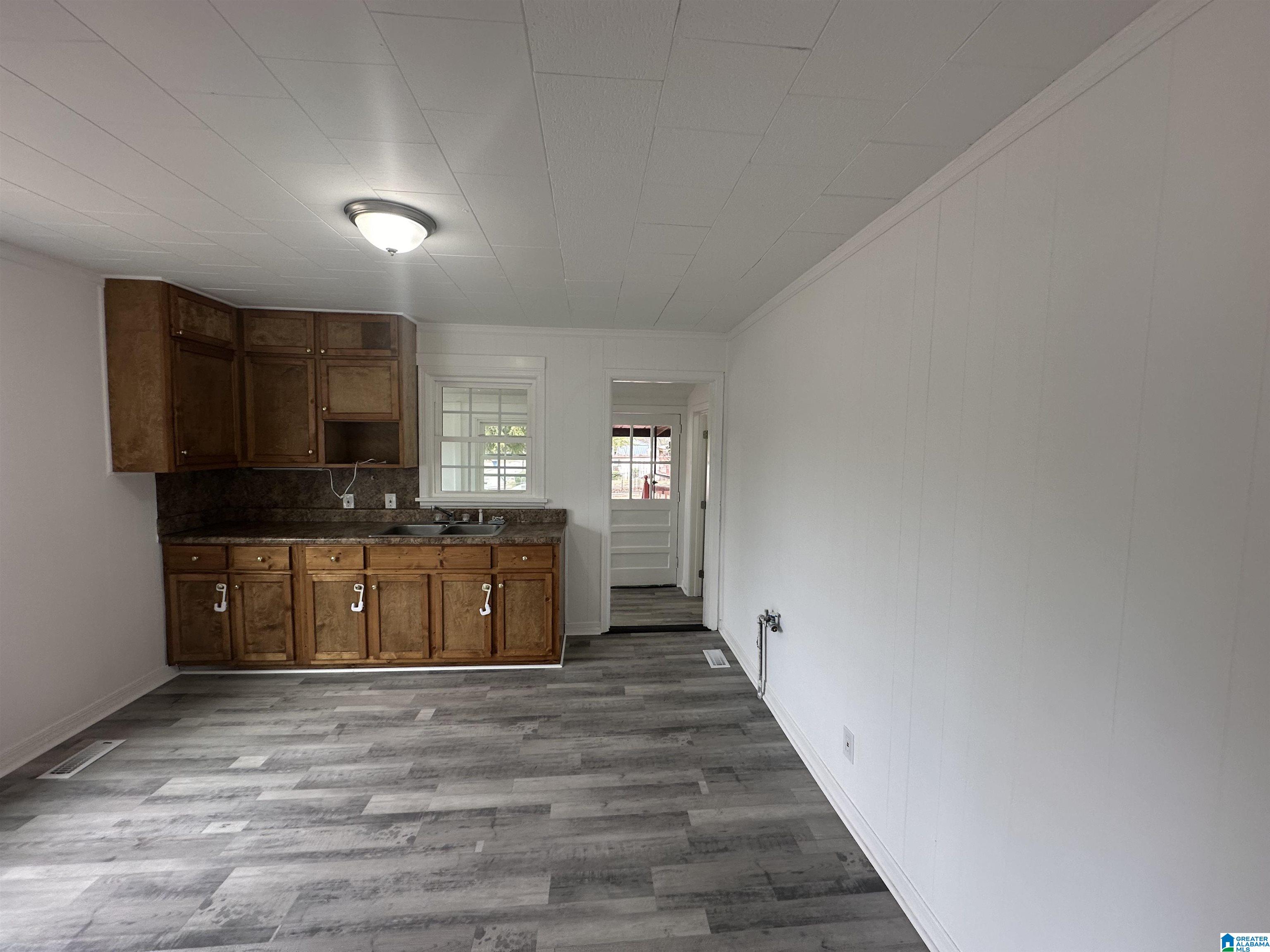 301 East 29th Street Anniston, AL 36201 - Photo 12 of 25