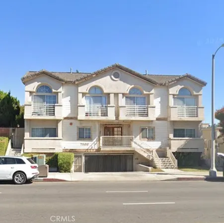 $2,790 | 7900 Woodman Avenue, Unit 105, Panorama City, CA 91402