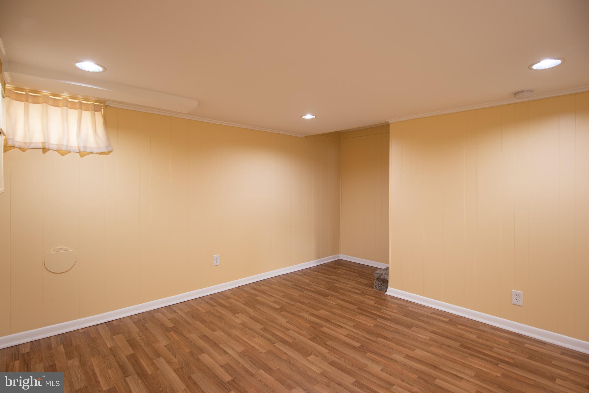 1645 Manor Road Dundalk, MD 21222 - Photo 29 of 39 Gallery Image 29