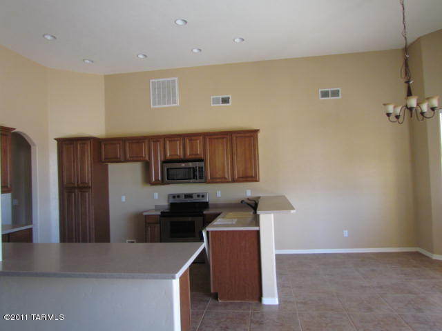 30703 Goodman Ranch Road Marana, AZ 85658 - Photo 10 of 20 Gallery Image 10