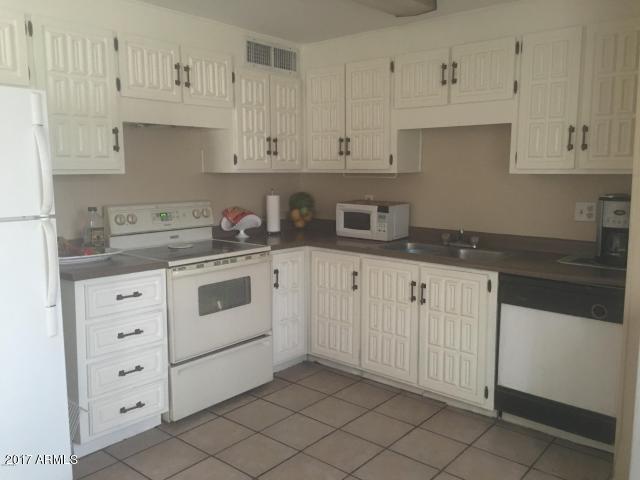 6152 West Berkeley Road Phoenix, AZ 85035 - Photo 3 of 8 Kitchen