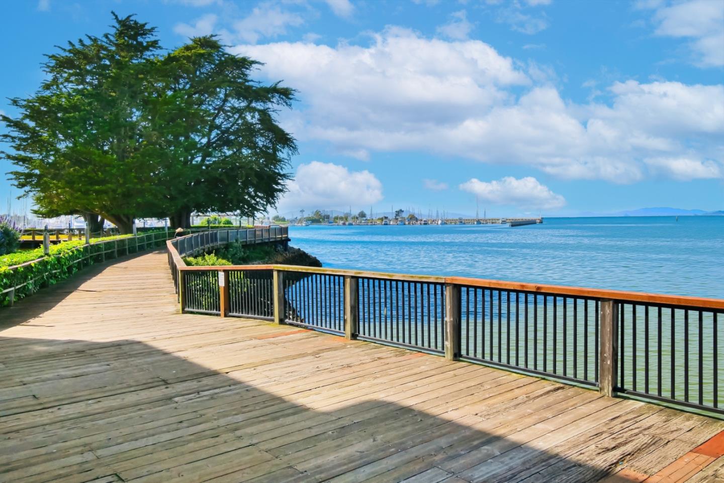 8 Commodore Drive, Unit C457 Emeryville, CA 94608 - Photo 38 of 49