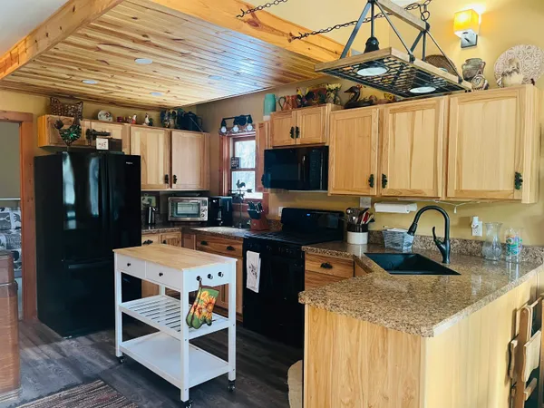 $345,000 | N4750 Whitetail Lane, Elroy, WI 53929