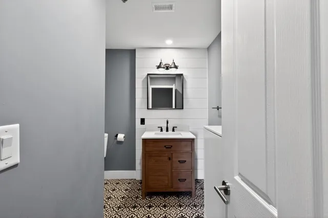 $429,900 | 1101 Juniper Street Northeast, Unit 818, Atlanta, GA 30309