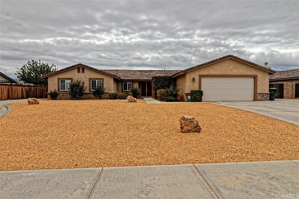 20361 Pima Road Apple Valley, CA 92308 - Photo 1 of 1