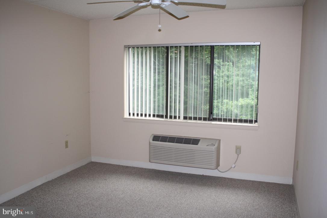 800 Avondale Road, Unit 6C Wallingford, PA 19086 - Photo 15 of 25 an empty room with a window
