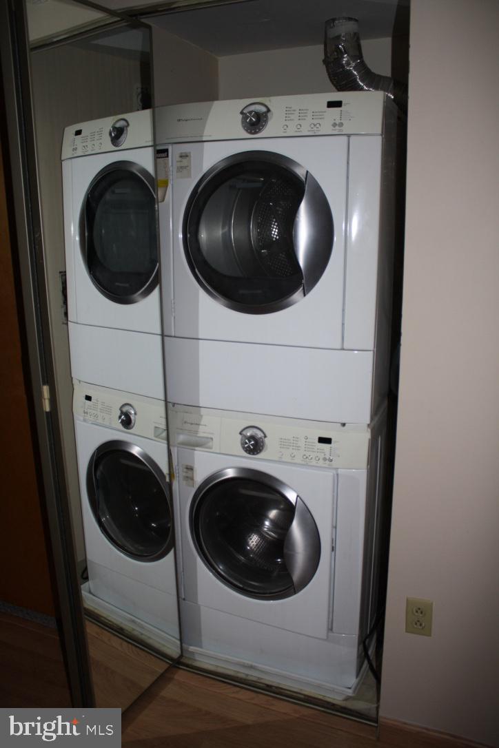800 Avondale Road, Unit 6C Wallingford, PA 19086 - Photo 21 of 25 a utility room with dryer and washer