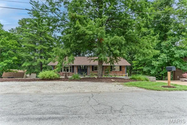 $295,000 | 336 Marilyn Drive, Arnold, MO 63010